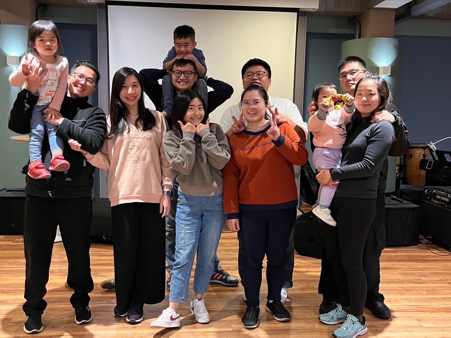 亮點教會畢士大小組